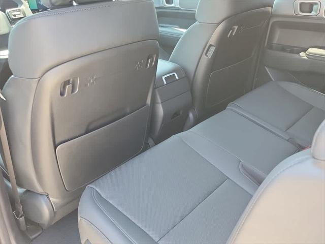 new 2025 Hyundai Santa Fe car, priced at $40,430