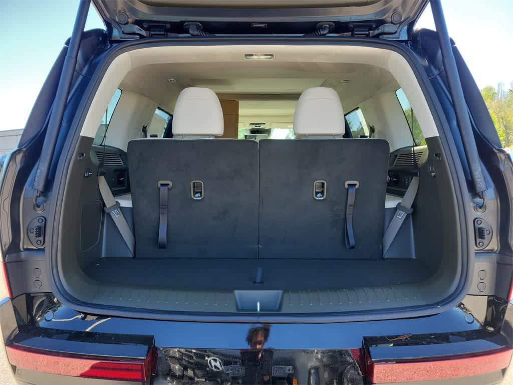 new 2025 Hyundai SANTA FE HEV car, priced at $52,049