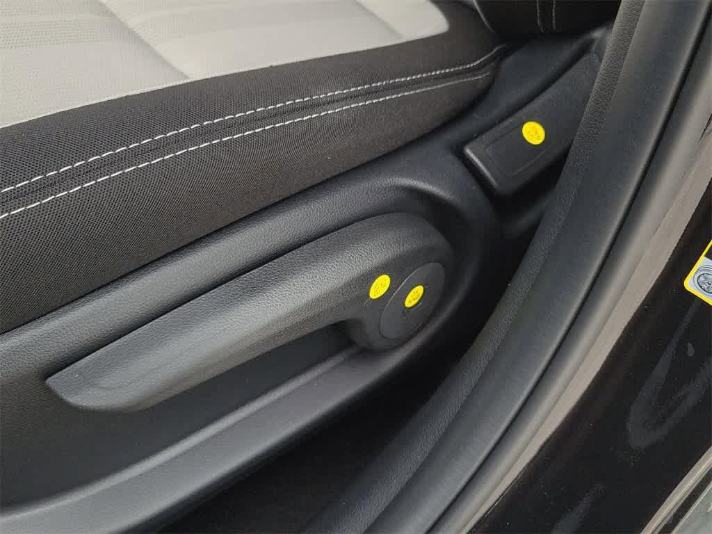 new 2026 Hyundai Venue car, priced at $25,045