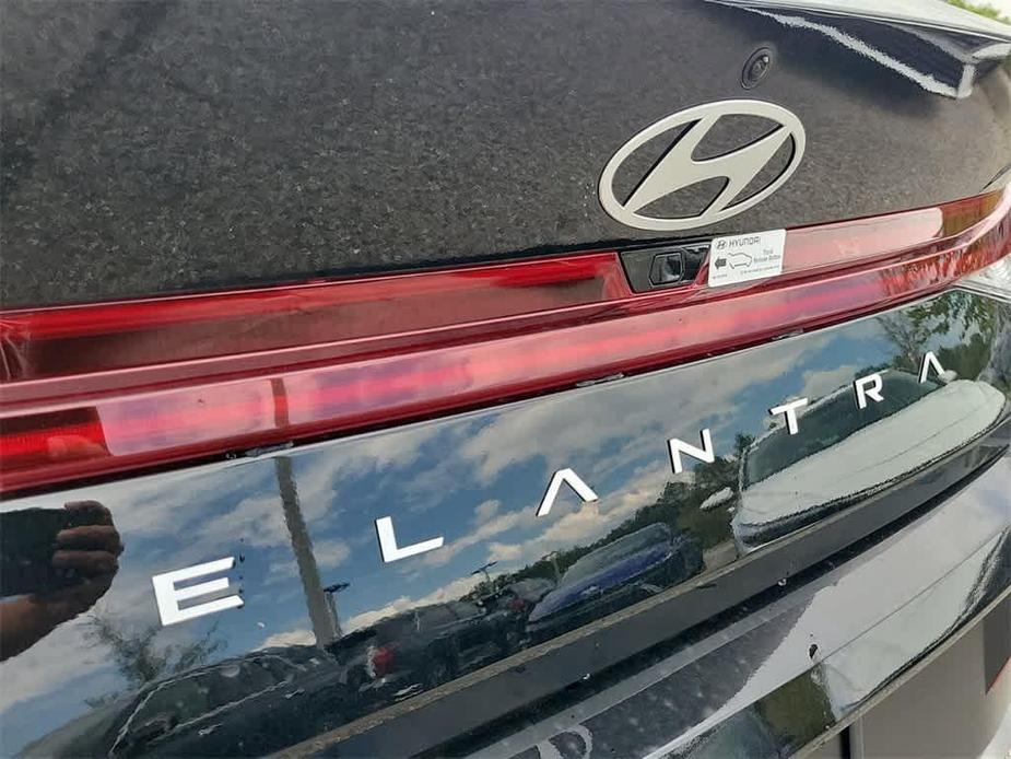 new 2024 Hyundai Elantra car, priced at $27,070