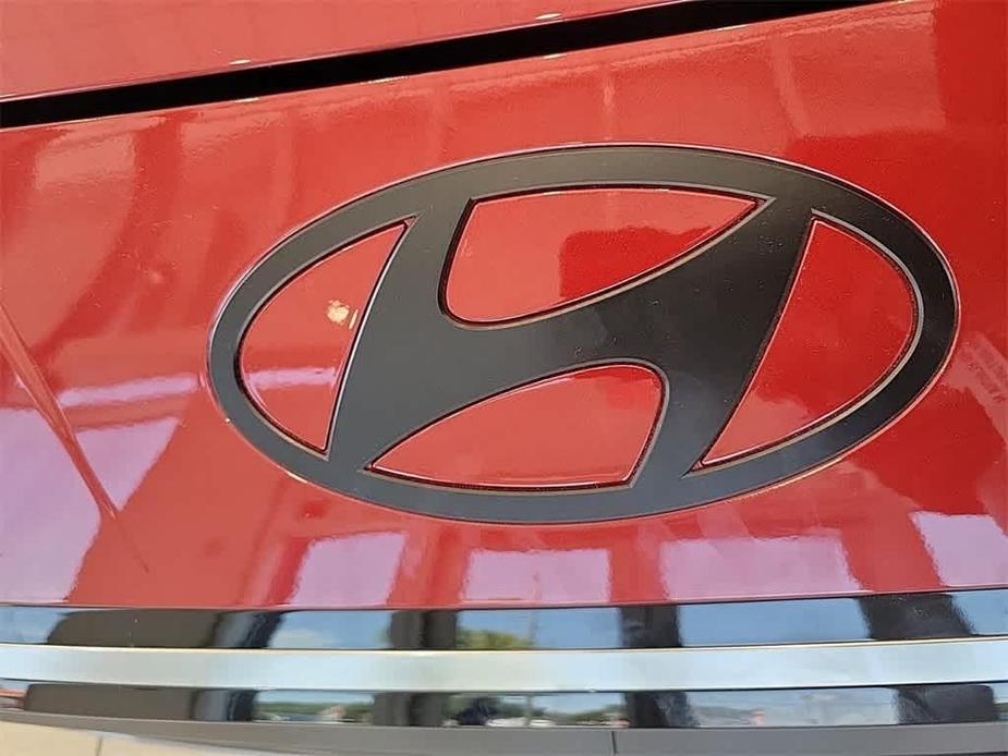 new 2024 Hyundai Elantra car, priced at $35,135