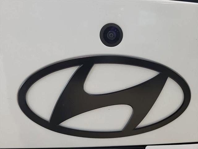 new 2024 Hyundai Elantra car, priced at $37,060