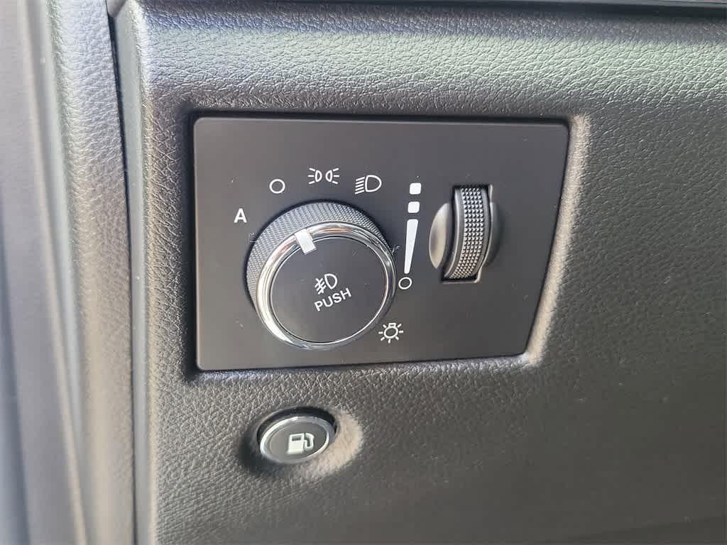 used 2021 Jeep Grand Cherokee car, priced at $23,849