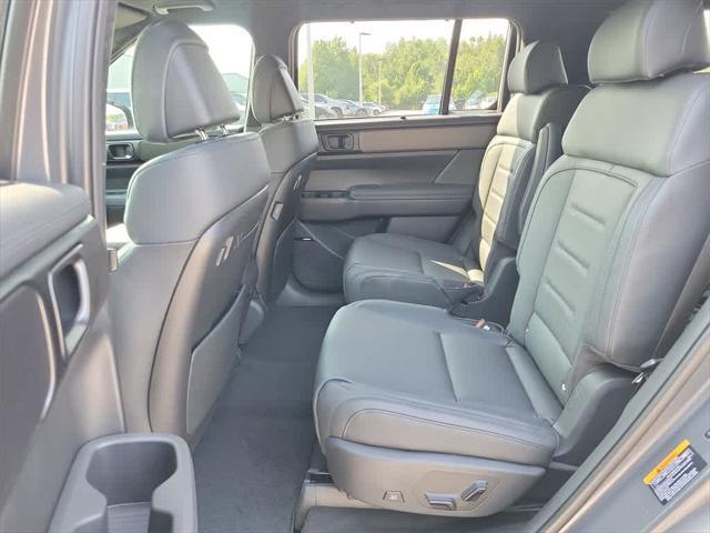 new 2025 Hyundai SANTA FE HEV car, priced at $54,779