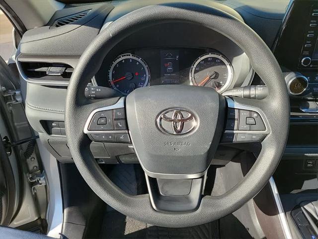 used 2022 Toyota Highlander car, priced at $30,450