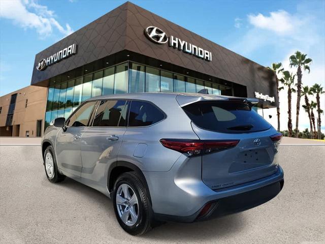 used 2022 Toyota Highlander car, priced at $30,450