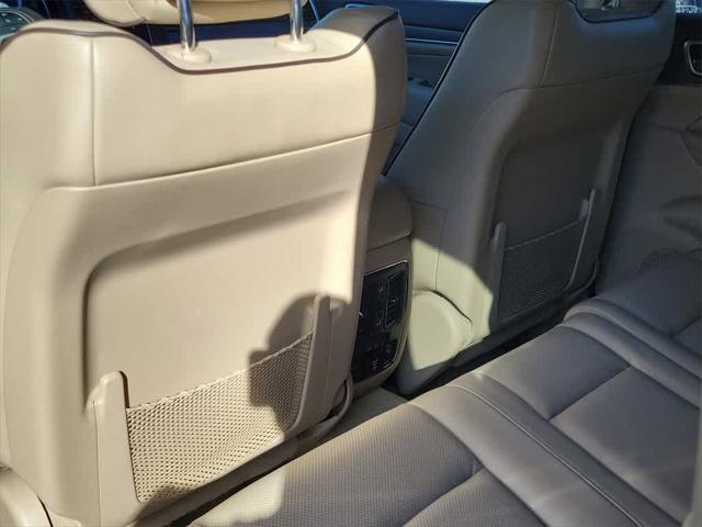 used 2017 Jeep Grand Cherokee car, priced at $17,799