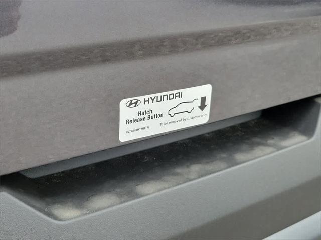new 2025 Hyundai TUCSON Hybrid car, priced at $35,575