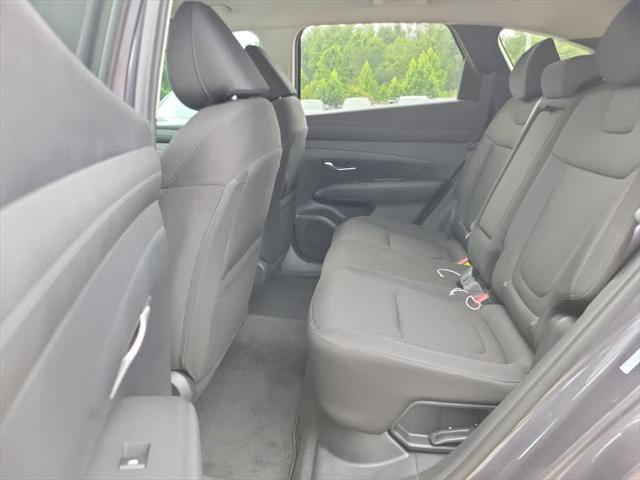 new 2025 Hyundai TUCSON Hybrid car, priced at $35,575