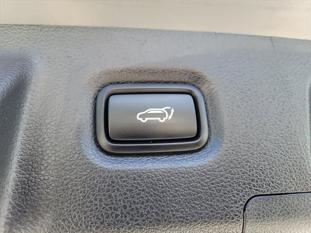 used 2023 Hyundai Santa Fe car, priced at $21,397