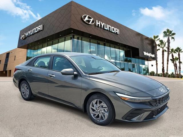 new 2024 Hyundai Elantra car, priced at $25,280