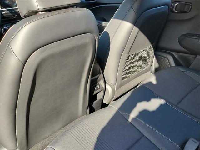 new 2025 Hyundai Venue car, priced at $25,544