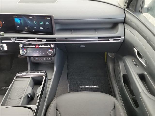 new 2025 Hyundai TUCSON Hybrid car, priced at $35,545