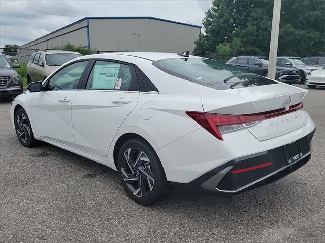 new 2024 Hyundai Elantra car, priced at $27,530