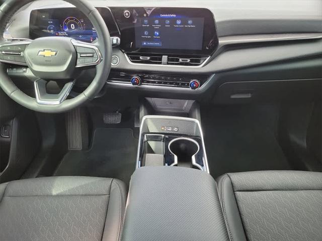 used 2025 Chevrolet Equinox car, priced at $25,462