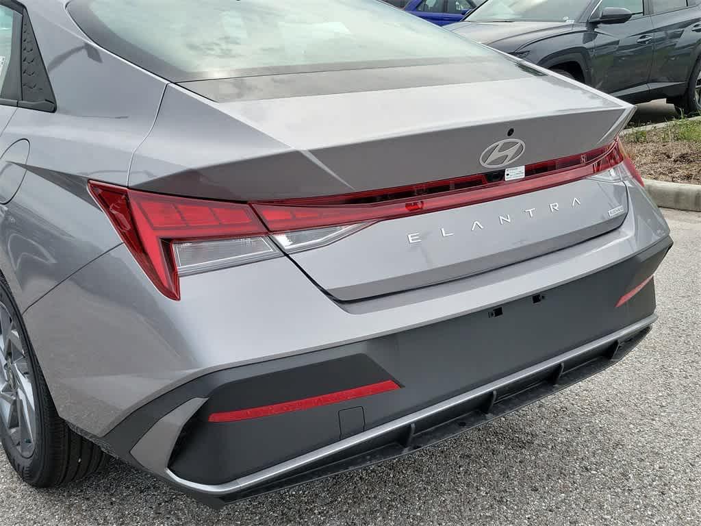 new 2025 Hyundai ELANTRA HEV car, priced at $27,235