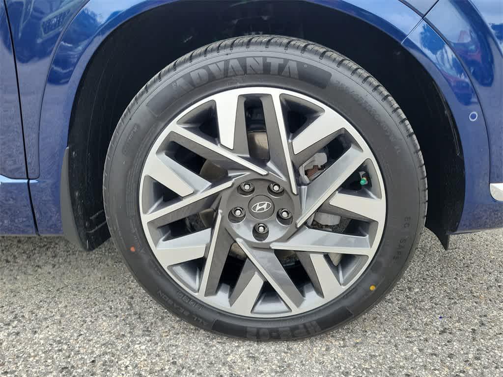 used 2022 Hyundai Santa Fe car, priced at $27,040