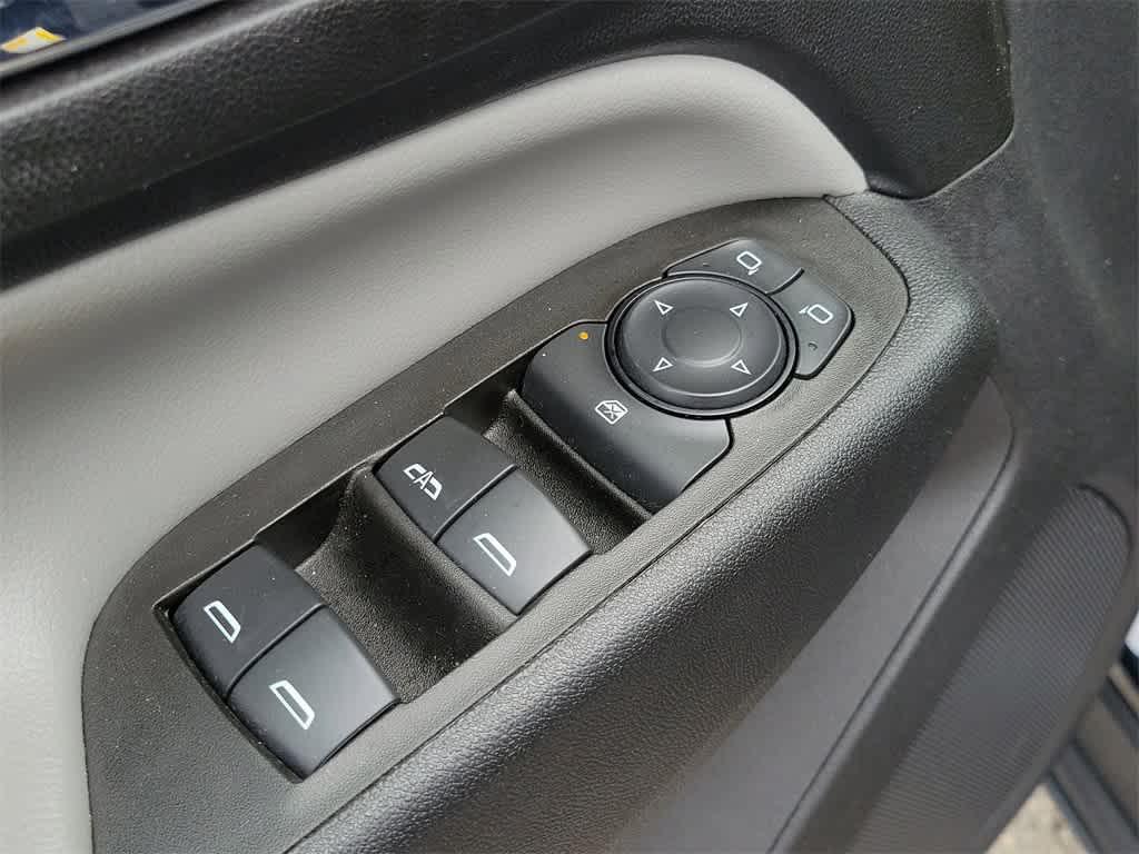 used 2020 Chevrolet Equinox car, priced at $13,547