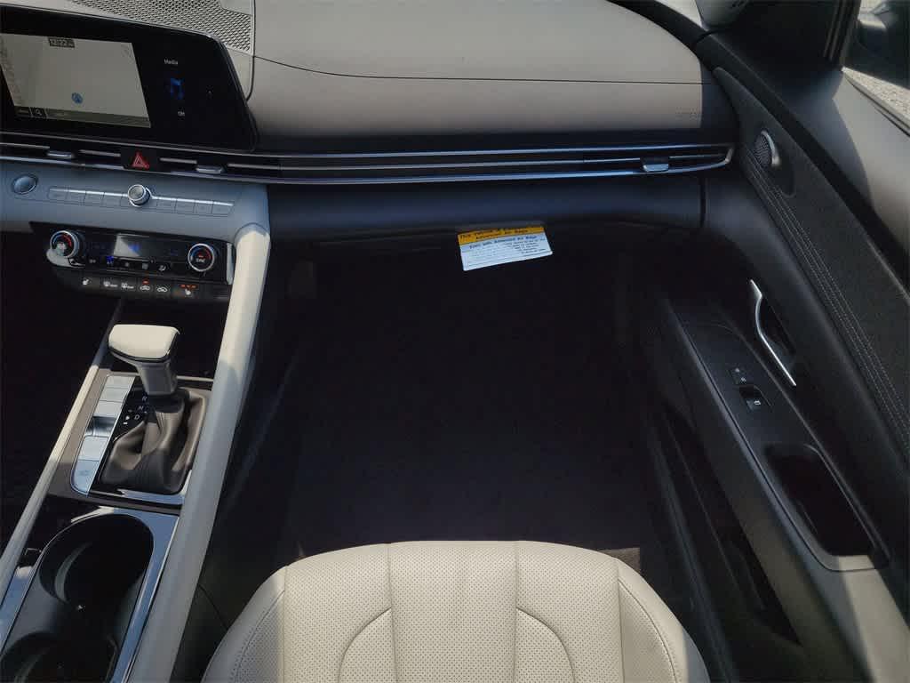 new 2025 Hyundai Elantra car, priced at $28,565