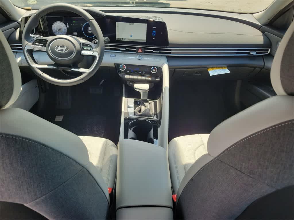 new 2025 Hyundai Elantra car, priced at $28,565