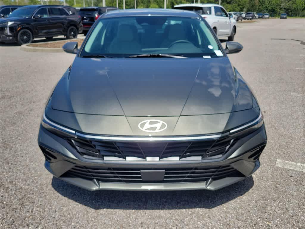 new 2025 Hyundai Elantra car, priced at $28,565
