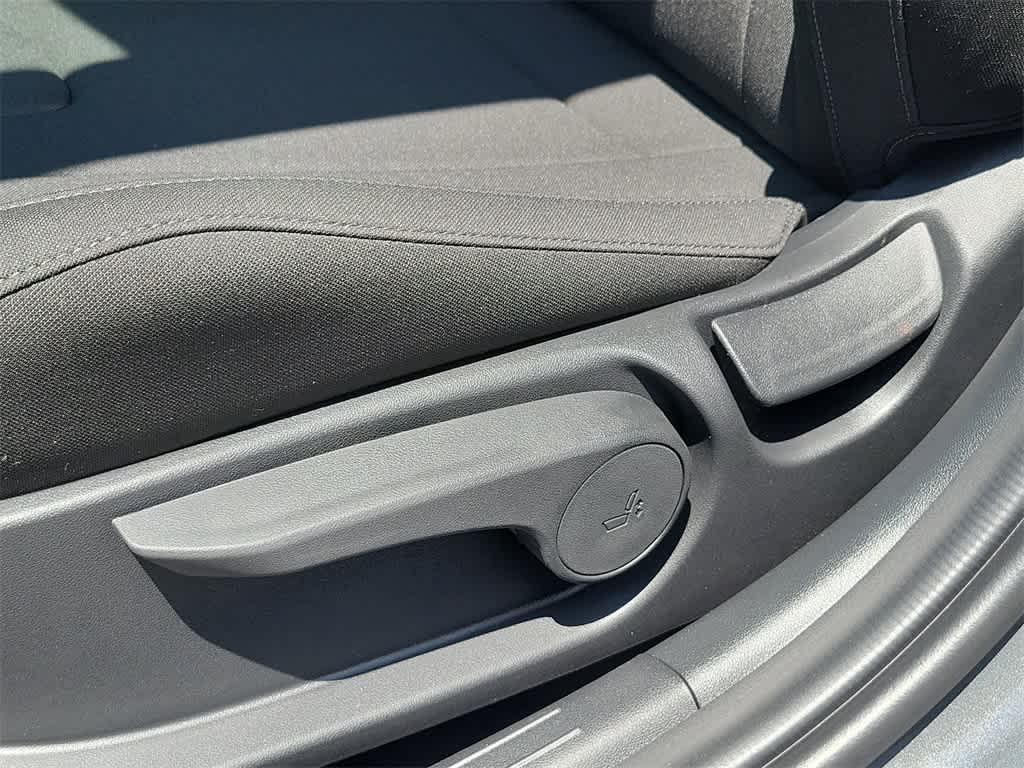 new 2025 Hyundai Elantra car, priced at $29,190