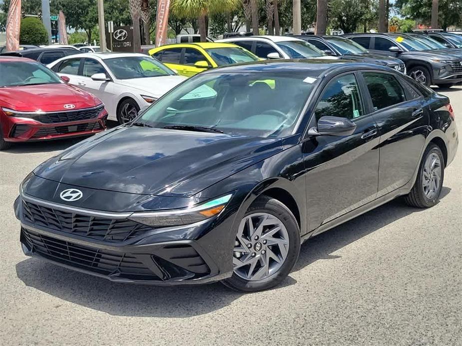 new 2024 Hyundai Elantra car, priced at $25,310