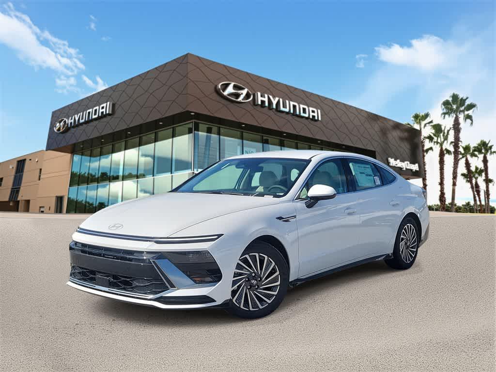 new 2025 Hyundai Sonata Hybrid car, priced at $33,575
