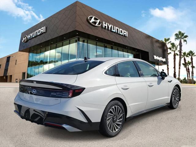 new 2025 Hyundai Sonata Hybrid car, priced at $33,575
