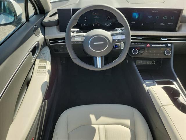 new 2025 Hyundai Sonata Hybrid car, priced at $33,575