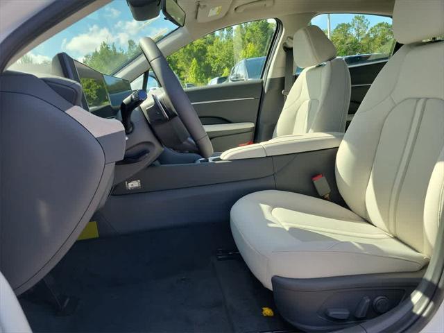 new 2025 Hyundai Sonata Hybrid car, priced at $33,575