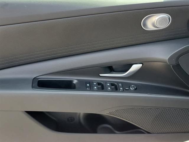 new 2025 Hyundai ELANTRA HEV car, priced at $27,225