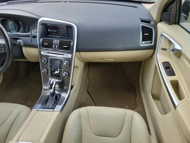 used 2015 Volvo XC60 car, priced at $11,416