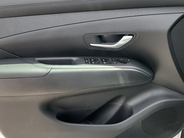 new 2025 Hyundai TUCSON Hybrid car, priced at $38,820
