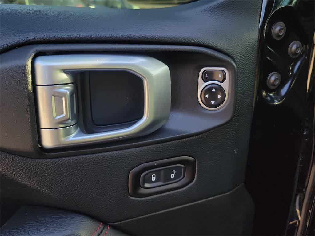 used 2018 Jeep Wrangler Unlimited car, priced at $32,269