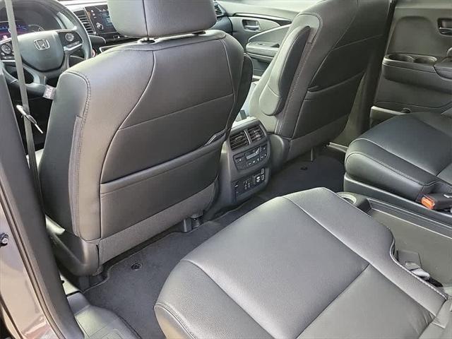 used 2020 Honda Pilot car, priced at $23,077