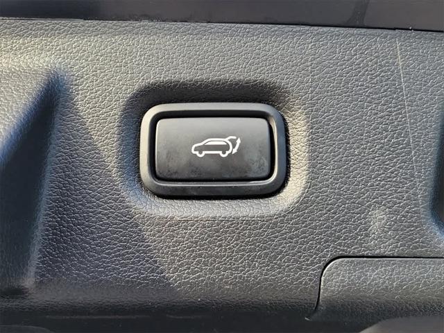 used 2023 Hyundai Santa Fe car, priced at $21,276