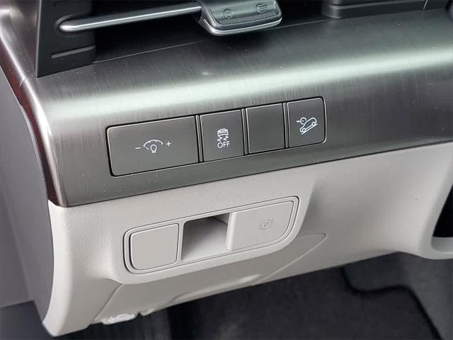 new 2025 Hyundai Kona car, priced at $30,675