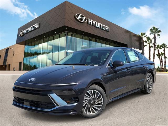 new 2025 Hyundai Sonata Hybrid car, priced at $32,925