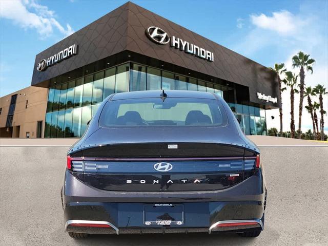 new 2025 Hyundai Sonata Hybrid car, priced at $32,925