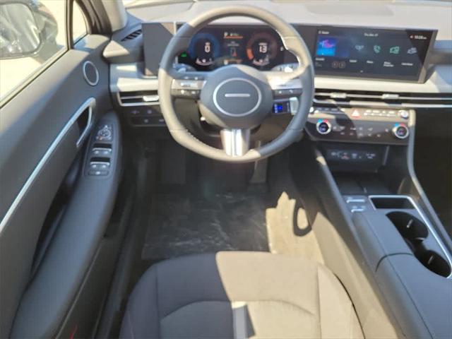 new 2025 Hyundai Sonata Hybrid car, priced at $32,925