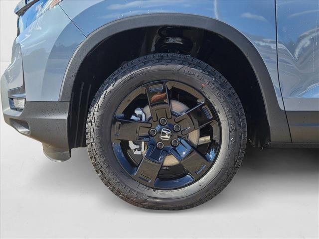 new 2025 Honda Ridgeline car, priced at $46,155