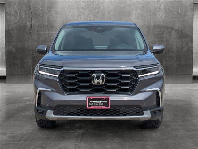 new 2025 Honda Pilot car, priced at $43,995