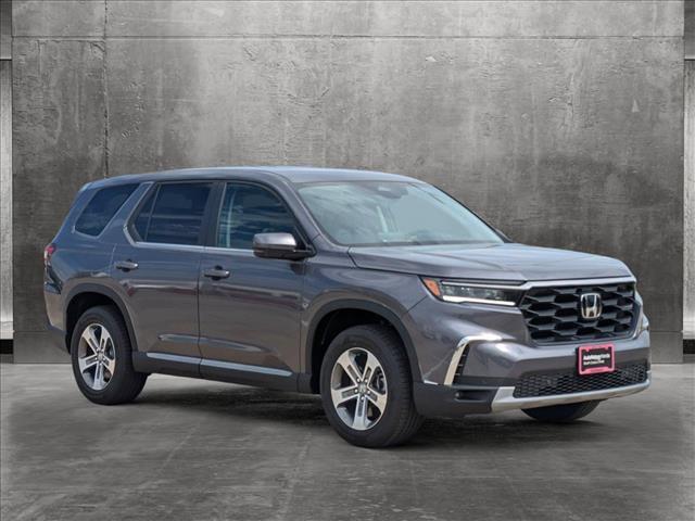 new 2025 Honda Pilot car, priced at $43,995