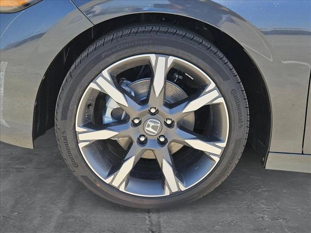 new 2025 Honda Civic Hybrid car, priced at $33,100