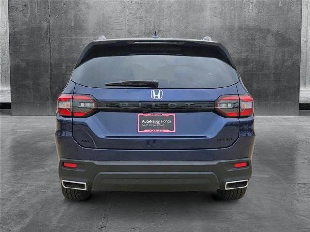 new 2025 Honda Pilot car, priced at $43,750