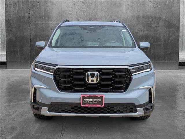 new 2025 Honda Pilot car, priced at $49,995