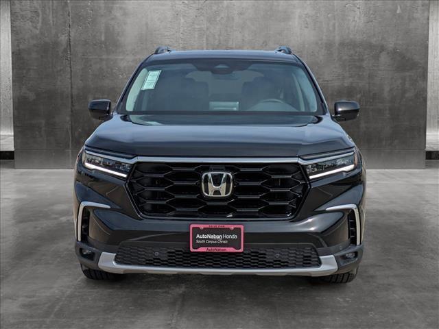 new 2025 Honda Pilot car, priced at $49,995