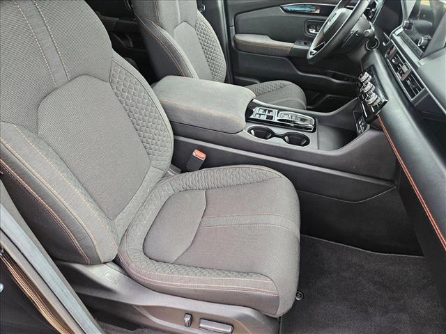 used 2025 Honda Pilot car, priced at $39,995