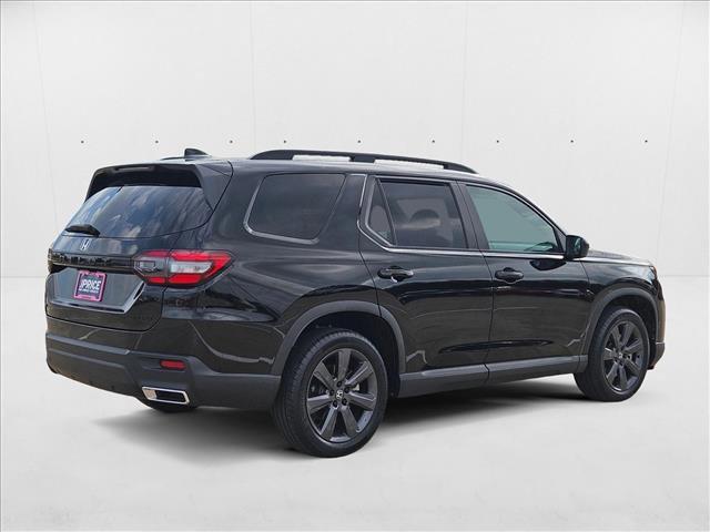 used 2025 Honda Pilot car, priced at $39,995